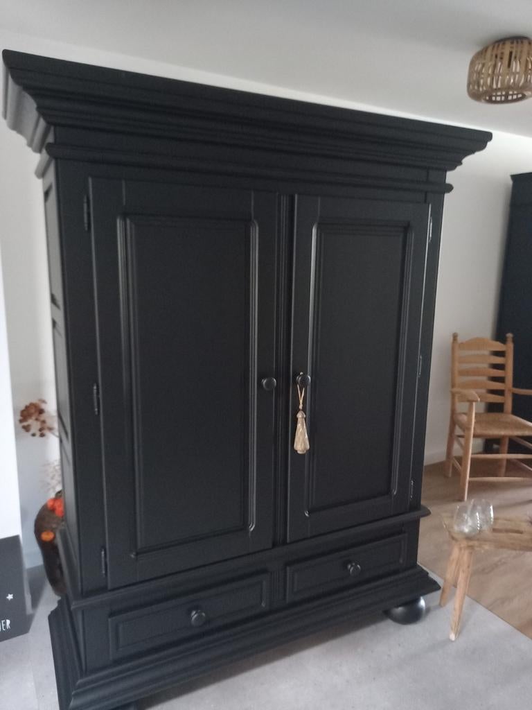 Matzwarte eiken broodkast, Huis en Inrichting, Kasten | Buffetkasten, Ophalen, 150 tot 200 cm, Zo goed als nieuw, 150 tot 200 cm