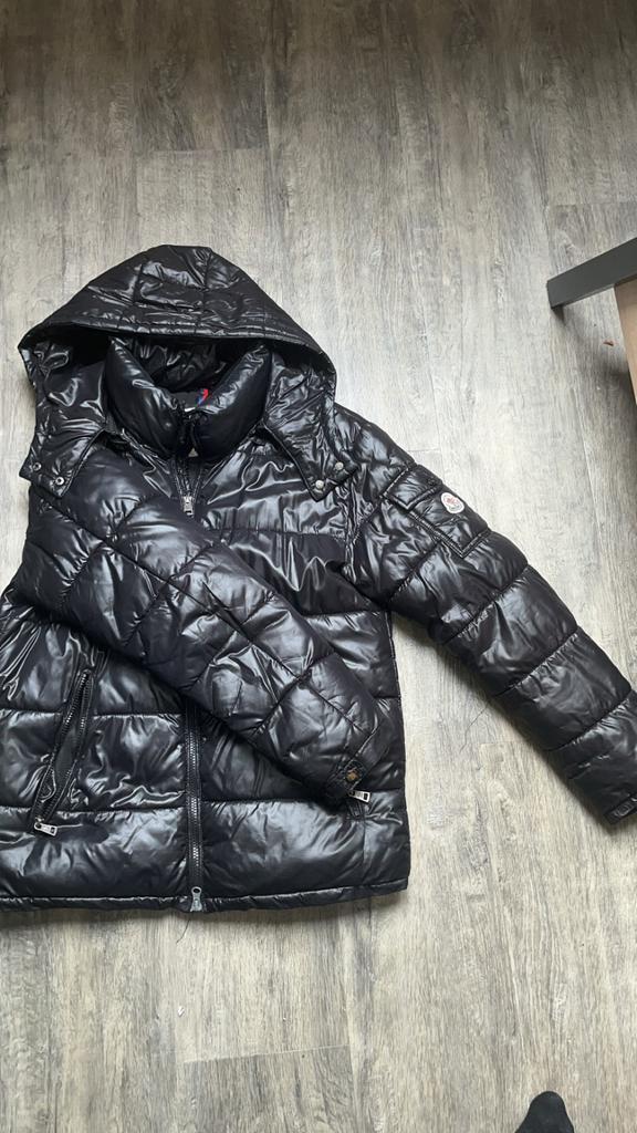Moncler jas, Ophalen of Verzenden, Zo goed als nieuw, Maat 36 (S), Zwart