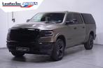 Dodge Ram 1500 5.7 V8 4x4 Limited Night Luchtvering, 22" LMV, Auto's, Automaat, Gebruikt, Bruin, Bedrijf