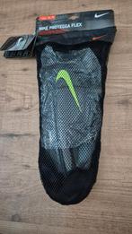 Nike Protegga Flex voetbalscheenbeschermers nieuw, Maat XL, Ophalen of Verzenden, Nieuw, Overige typen