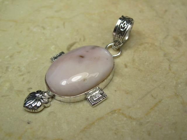 h. schitterende edelsteenhanger PINK OPAAL + gratis verzendi, Overige voorstellingen, Verzenden, Nieuw, Steen of Mineraal