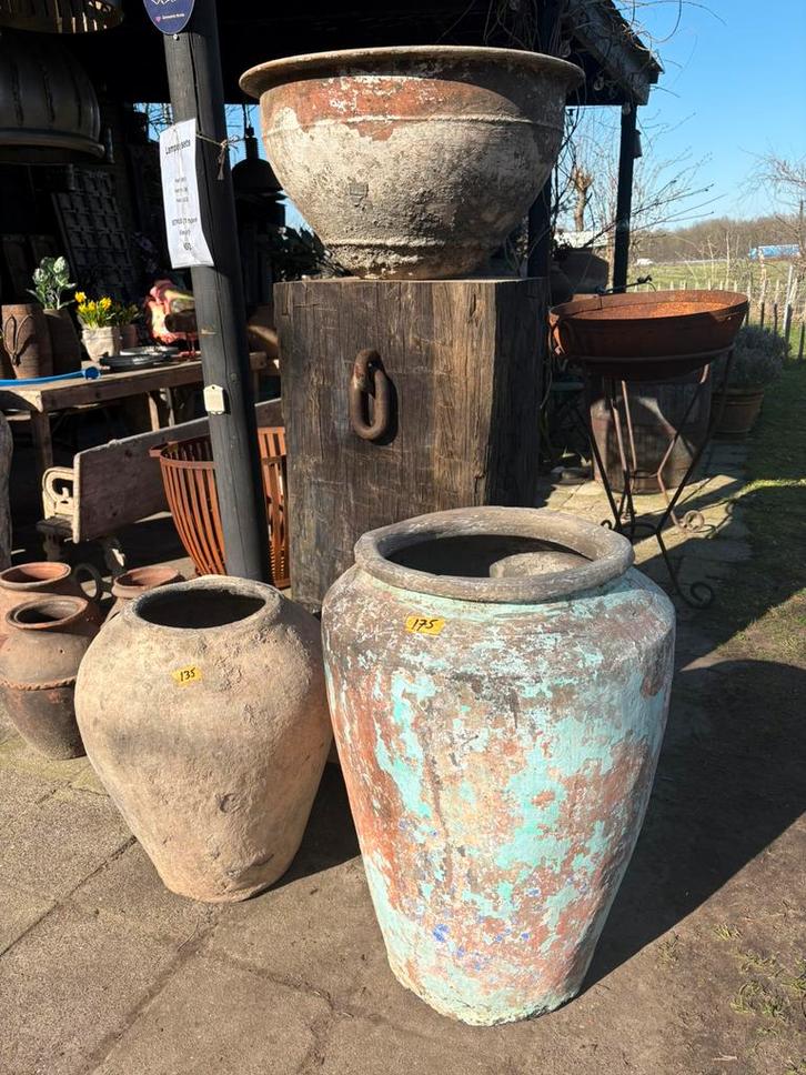 2 gave oude kruiken uit India, Huis en Inrichting, Woonaccessoires | Vazen, Gebruikt, Overige kleuren, Aardewerk of Porselein