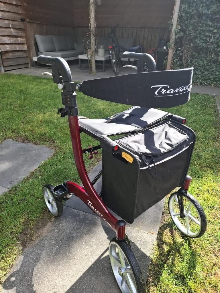 Lichte Travixx Deluxe M rollator - Weer bewegingsvrijheid!, Diversen, Rollators, Ophalen, Opvouwbaar, Zo goed als nieuw