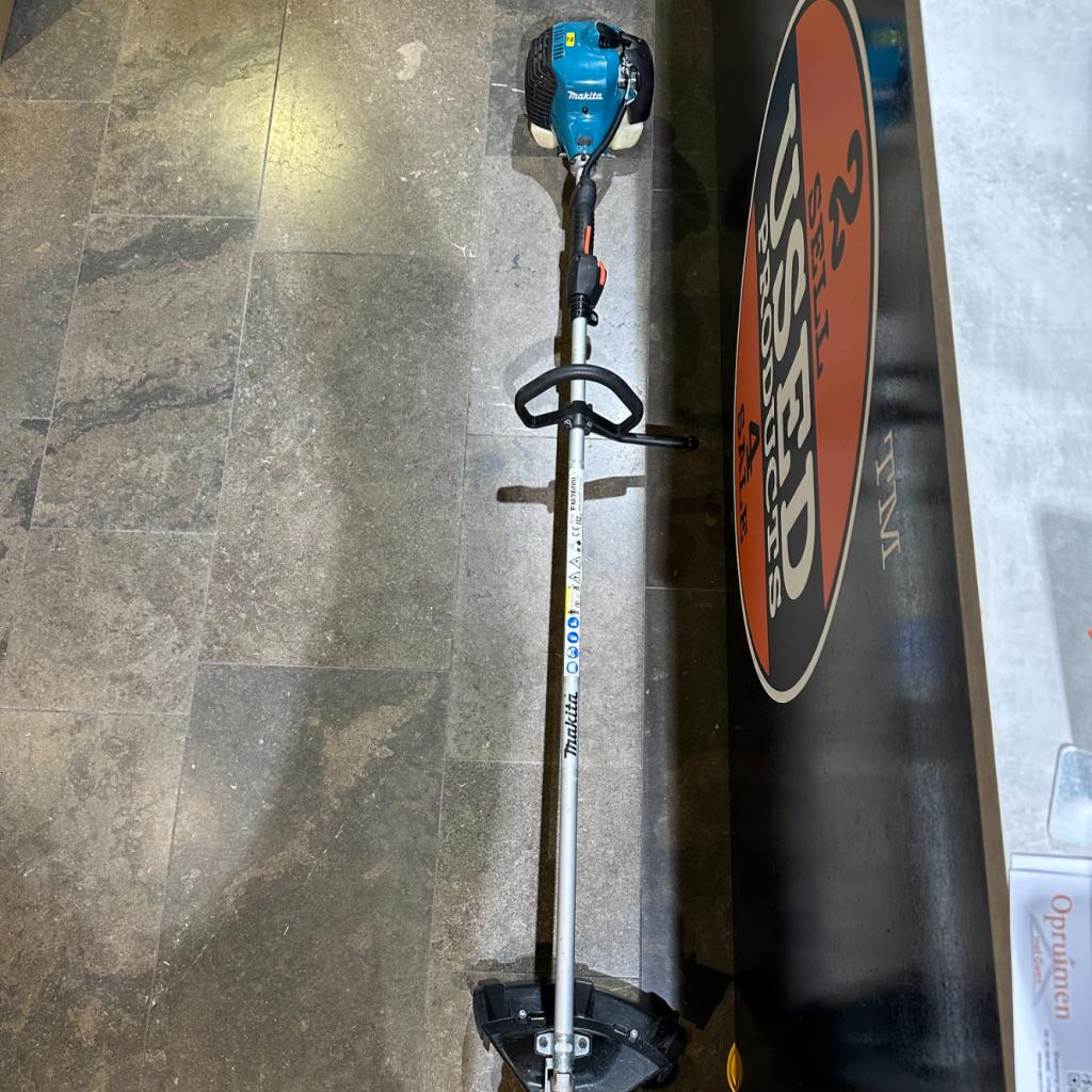 Makita bosmaaier Em2600L, Makita, Zo goed als nieuw, Support@makita.com, Makita Corporation, 3-11-8, Sumiyoshi-cho, 
Anjo, Aichi 446-8502
Japan