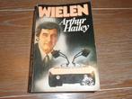 Pocket van Arthur Hailey - Wielen, Ophalen of Verzenden, Gelezen, Arthur Hailey, Amerika