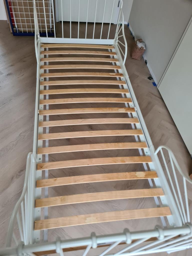 Mooi Meiden bed Minnen meegroeibed, Kinderen en Baby's, Kinderkamer | Bedden, Ophalen, 180 cm of meer, 85 tot 100 cm, Lattenbodem