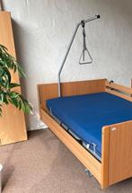 Hoog Laag zorg bed, Ophalen, Verstelbaar, Zo goed als nieuw, Twijfelaar