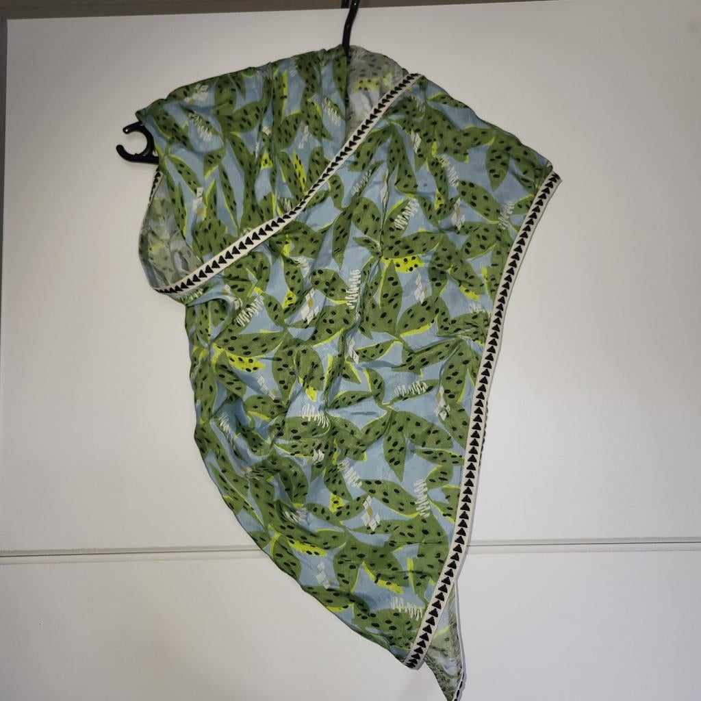 POM Amsterdam Driehoekssjaal - ZGAN, POM Amsterdam, Ophalen of Verzenden, Zo goed als nieuw, Sjaal