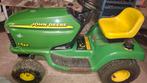 John Deere LT166 - Zonder maaidek, 2 cilinder motor, Ophalen
