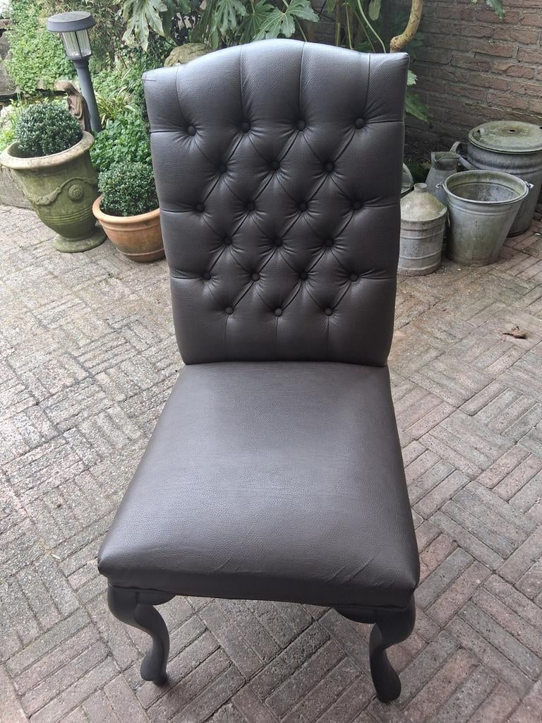 4 bruinen stoelen, Huis en Inrichting, Stoelen, Ophalen of Verzenden, Gebruikt