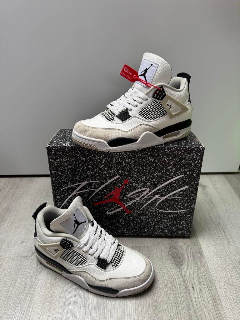 Nike Air Jordan 4 Military Black maat 43, Kleding | Heren, Schoenen, Wit, Ophalen of Verzenden, Sneakers of Gympen, Zo goed als nieuw