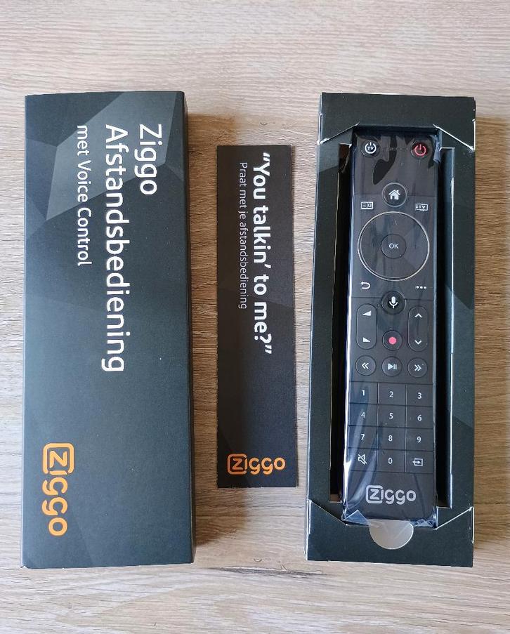 Nieuwe Ziggo voice control afstandsbediening, Audio, Tv en Foto, Afstandsbedieningen, Nieuw, Origineel, Tv, Ophalen of Verzenden