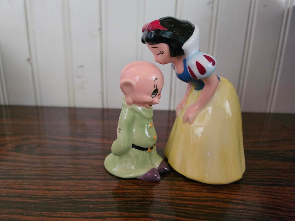 Disney Sneeuwwitje en Dopey Peper en Zout Stel, Verzamelen, Ophalen of Verzenden, Sneeuwwitje of Doornroosje, Beeldje of Figuurtje