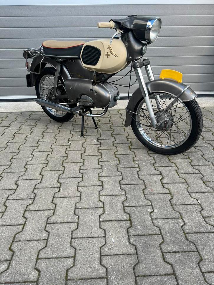 Kreidler Florett Hondekop / Met kenteken!, Fietsen en Brommers, Brommers | Kreidler, Gebruikt, Ophalen