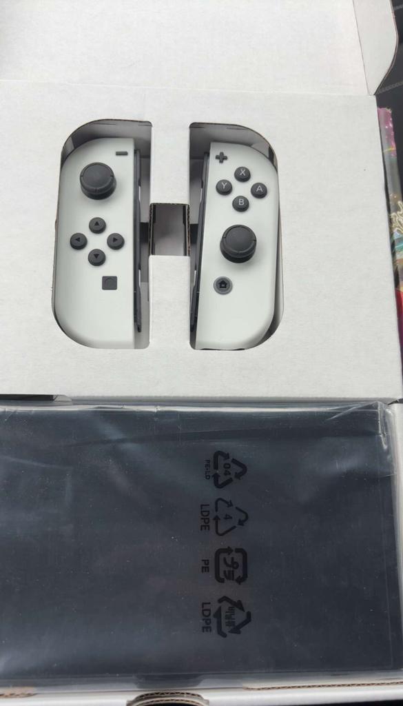 Nieuwe Nintendo Switch OLED met Mario Kart 8 Deluxe + 12 maa, Met games, Met 2 controllers, Nieuw, Switch OLED