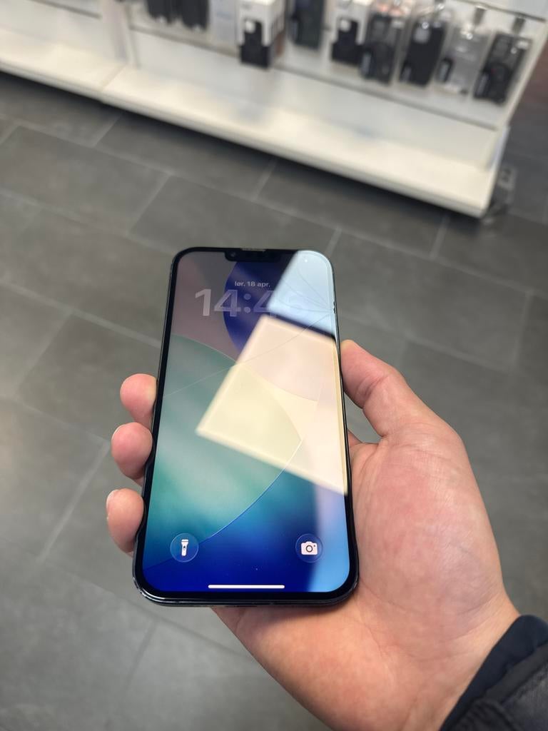 iPhone 14 Plus 128GB, scherm gebarst maar gebruikbaar, Ophalen, IPhone 14 Plus, Zwart, Zonder simlock