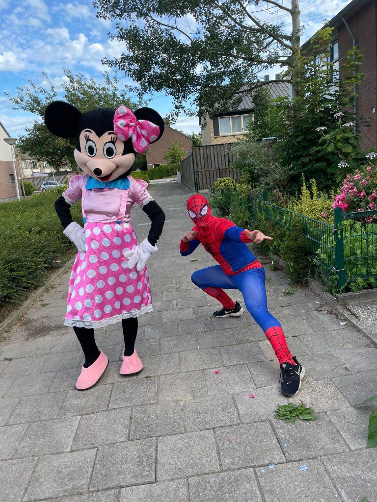 Mascottes te huur! 30 min incl acteur, Hobby en Vrije tijd, Feestartikelen | Verhuur, Ophalen, Zo goed als nieuw, Verjaardag