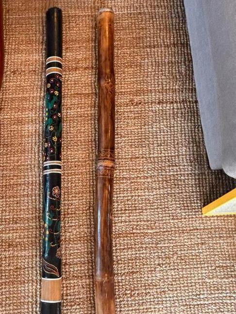 Didgeridoos - Authentieke Aboriginal blaasinstrumenten, Muziek en Instrumenten, Blaasinstrumenten | Didgeridoos, Zo goed als nieuw