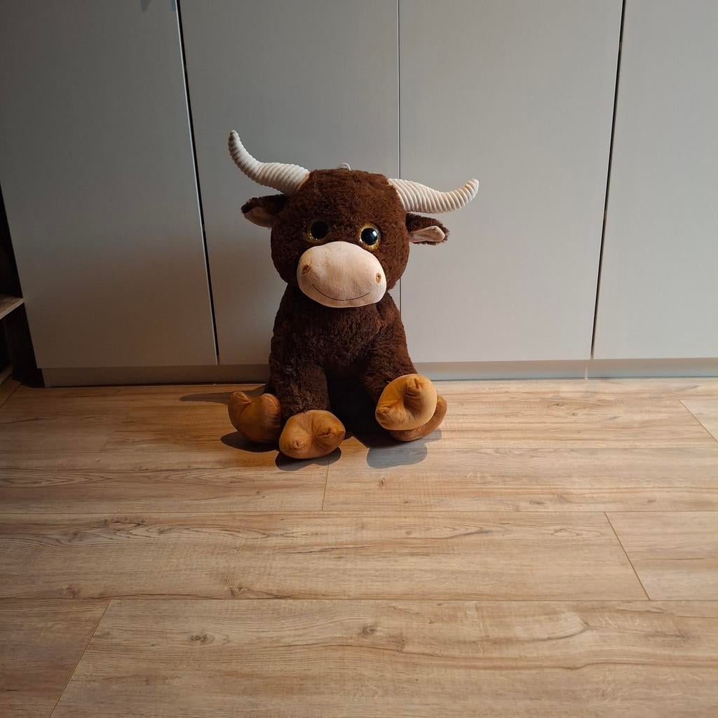 Grote knuffel stier, Kinderen en Baby's, Speelgoed | Knuffels en Pluche, Ophalen, Nieuw, Overige typen