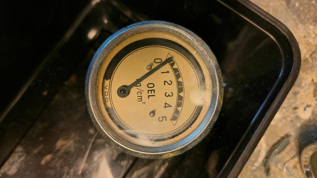 VDO meter oliedruk, jaren 50, Auto-onderdelen, Dashboard en Schakelaars, Ophalen of Verzenden, Gebruikt