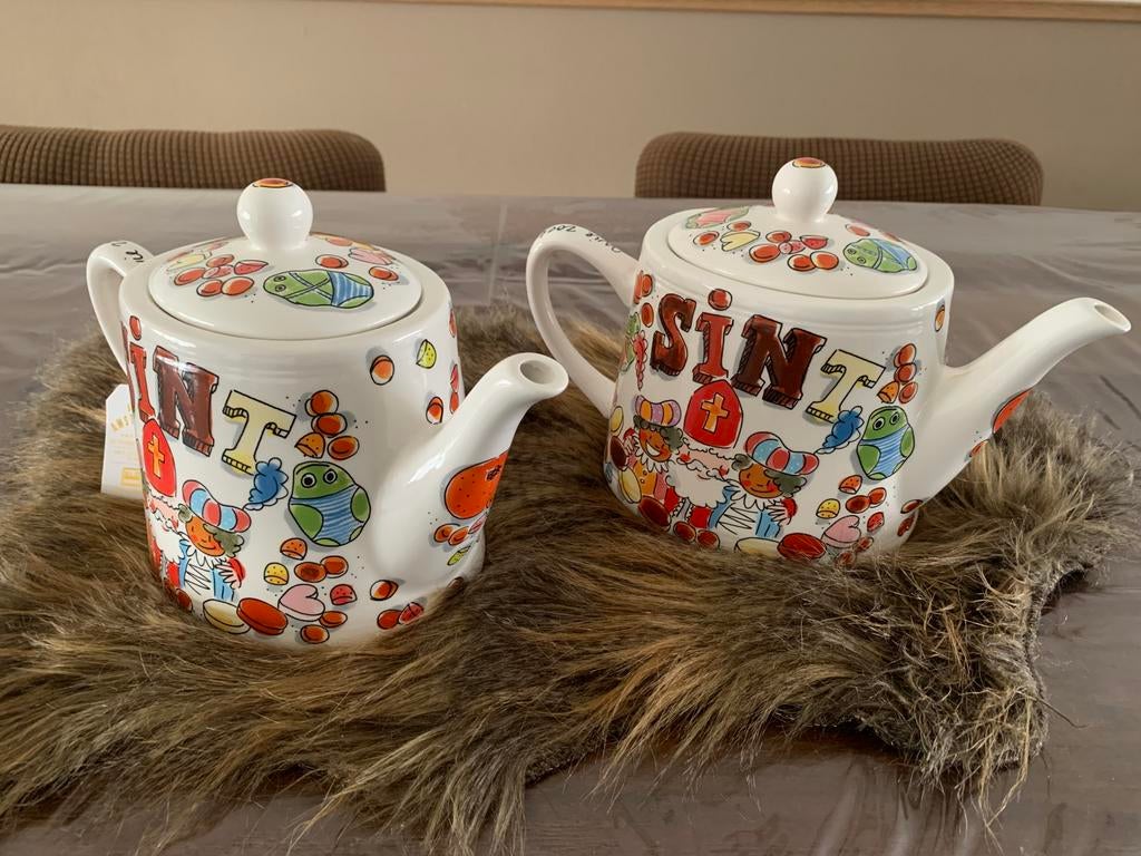 Blond sinterklaas theepot....   1 theepot is gereserveerd., Huis en Inrichting, Ophalen, Blond Amsterdam, Overige typen, Zo goed als nieuw