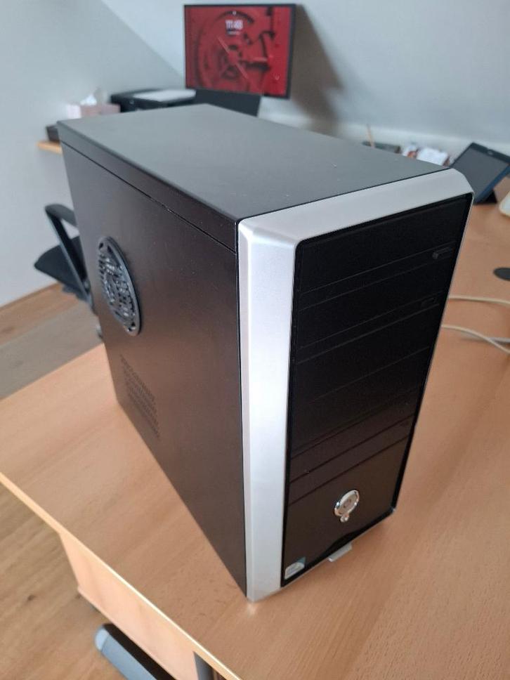 PC Intel Pentium E5300, Computers en Software, Desktop Pc's, Gebruikt, 2 tot 3 Ghz, SSD, 4 GB, Met videokaart, Ophalen