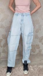Bershka Cargo Broek S 36 Licht Blauw Spijkerbroek, Blauw, Zo goed als nieuw, W28 - W29 (confectie 36), Bershka