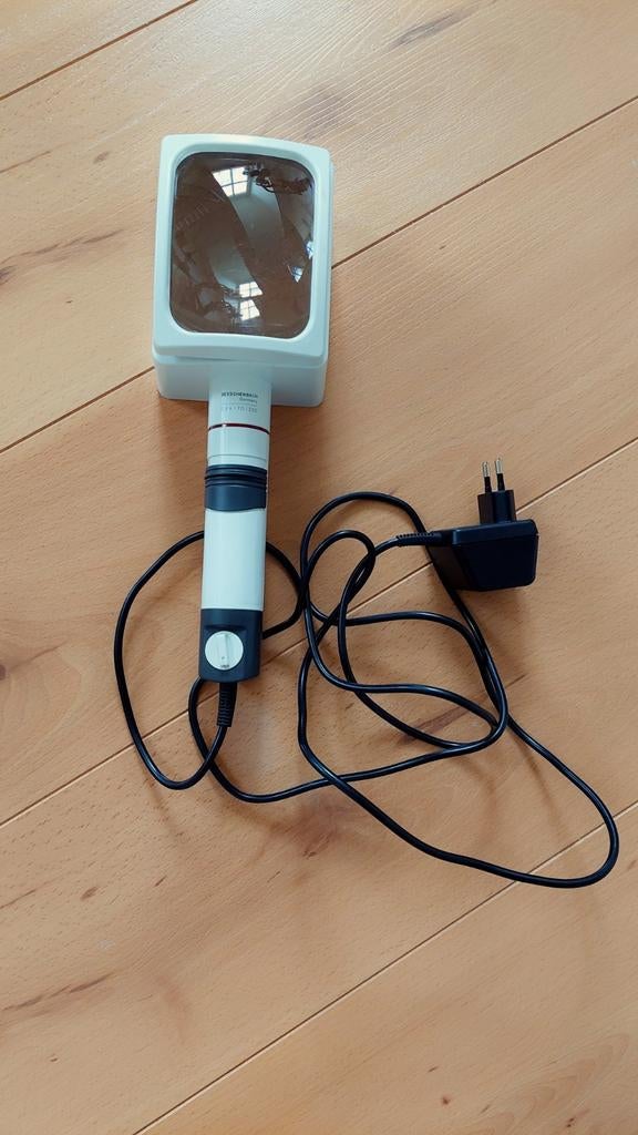 Eschenbach loep met regelbare verlichting, Ophalen of Verzenden, Vergrootglas of Loep