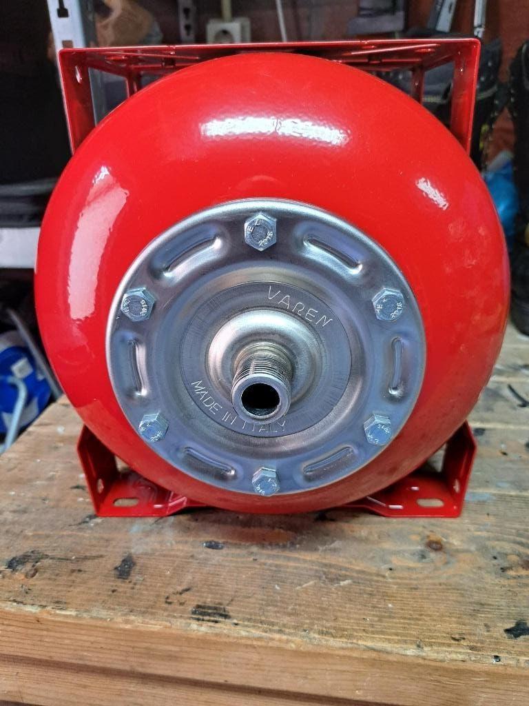 Drukvat, Intervarem met koperen kern, Doe-het-zelf en Verbouw, Ophalen, 6 tot 10 bar, Zo goed als nieuw, Minder dan 200 liter/min