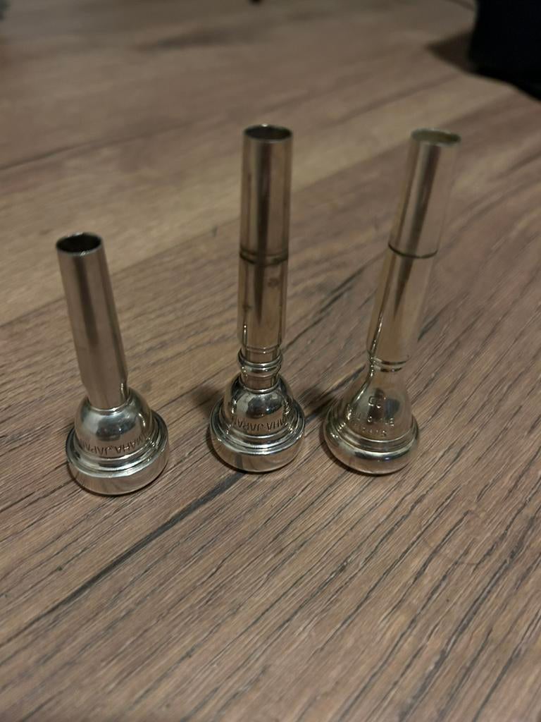 Mondstuk trompet, Ophalen of Verzenden, Zo goed als nieuw, Bes-trompet