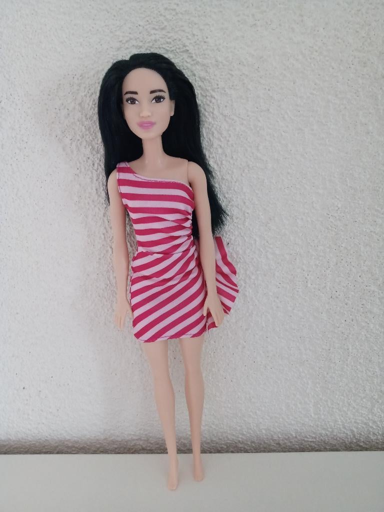 Barbie FXL70, Kinderen en Baby's, Speelgoed | Poppen, Ophalen of Verzenden, Zo goed als nieuw, Barbie