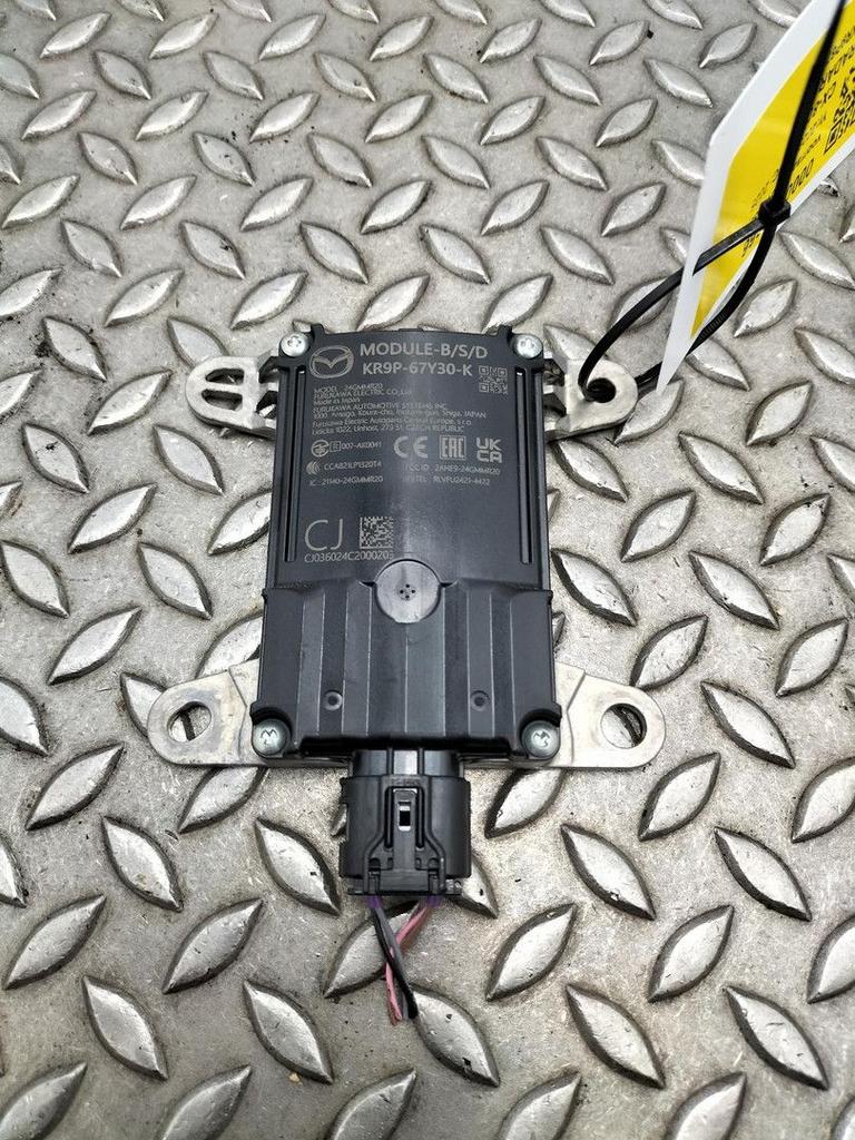 MAZDA CX-80 KL 2.5 PHEV Homura 6p.  SENSOR RADAR KR9P67Y30K, Ophalen of Verzenden, Gebruikt, Stiba lid