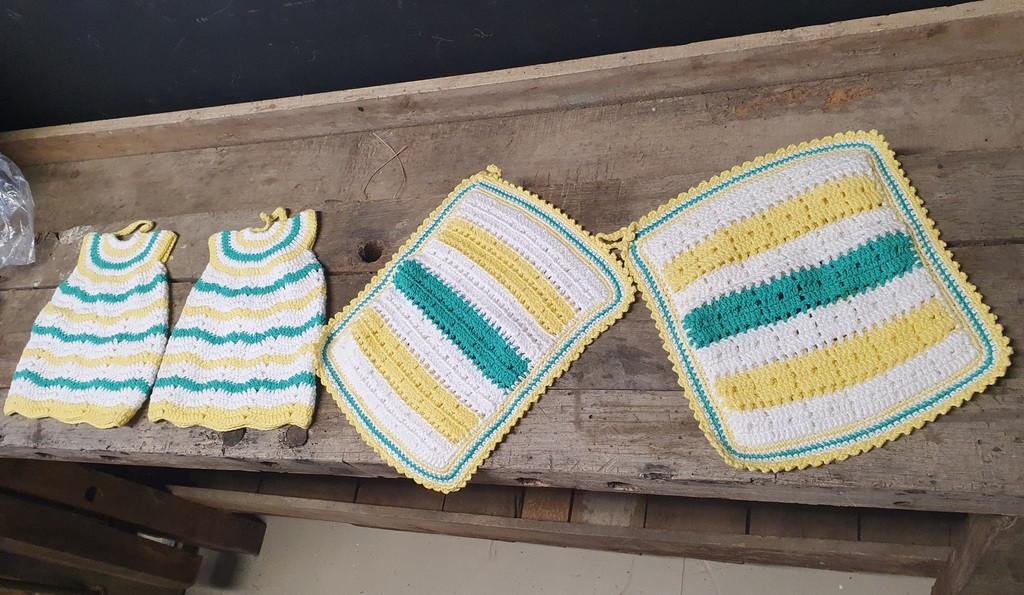 2147 Vintage gehaakte pannenlappen pannen lappen haakwerk, Huis en Inrichting, Keuken | Textiel, Ophalen of Verzenden, Zo goed als nieuw