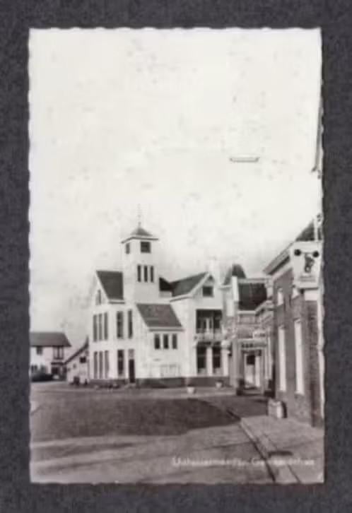 Uithuizermeeden Gemeentehuis., Verzamelen, Ansichtkaarten | Nederland, Ophalen of Verzenden, 1960 tot 1980, Gelopen, Groningen