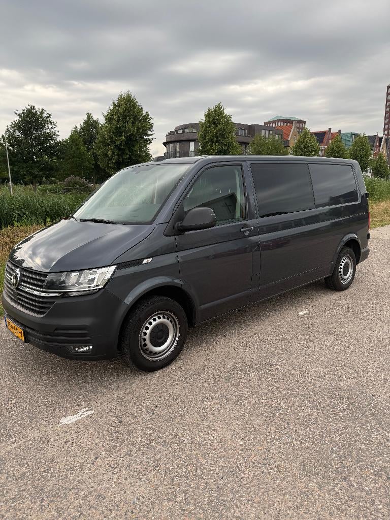 Volkswagen Transporter 2.0 TDI 150pk L2h1, Auto's, Bestelauto's, 2005 kg, Euro 6, 150 pk, Volkswagen