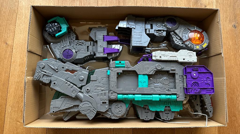 Transformers Titans Return Trypticon, Verzamelen, Transformers, Overige generaties, Ophalen of Verzenden, Zo goed als nieuw, Decepticons