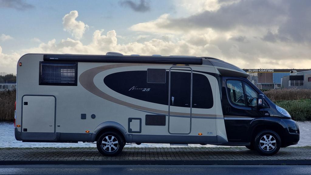 Bürstner Nexxo T 728 G Jubile 25, Standaard zit, Ringverwarming, Fiat, 7 tot 8 meter