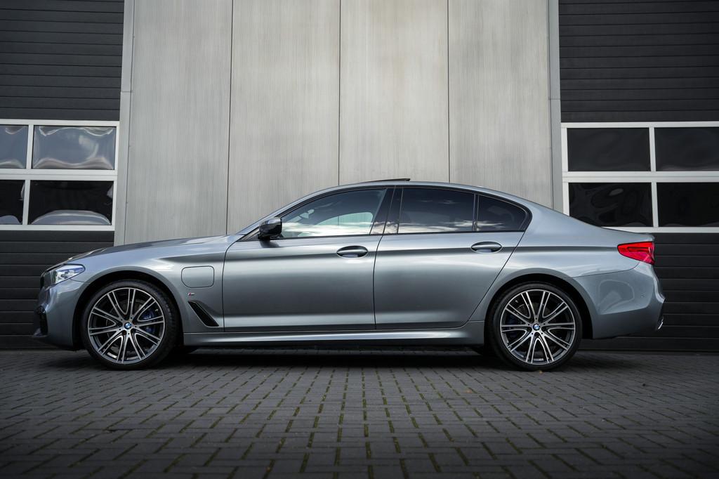 BMW 5 Serie 530e 252 PK iPerformance High Executive M-Sportp, 1998 cc, Achterwielaandrijving, Gebruikt, 4 cilinders