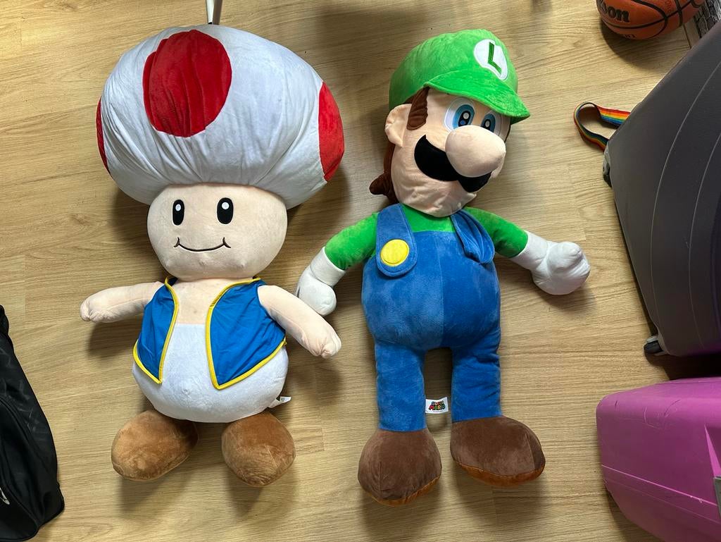Grote Super Mario knuffels: Luigi en Toad, Kinderen en Baby's, Speelgoed | Knuffels en Pluche, Groen, Overige typen, Ophalen of Verzenden