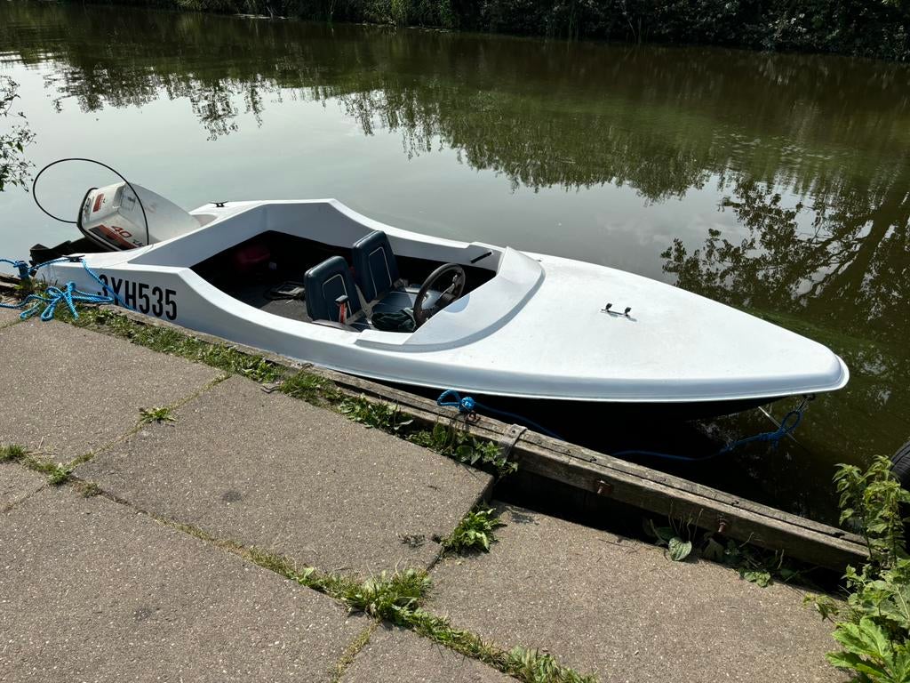 Vega 405 Speedboot + aanhanger - zonder motor en stoelen, Ophalen, Gebruikt, Overige typen, Motorboot