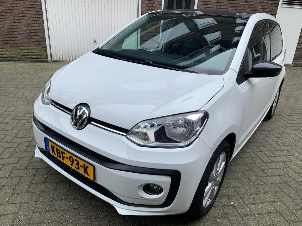 Volkswagen UP! AUTOMAAT Airco,St.Verwar.Ell.ramen,pdc,etc…., 74 pk, 840 kg, 4 stoelen, Wit