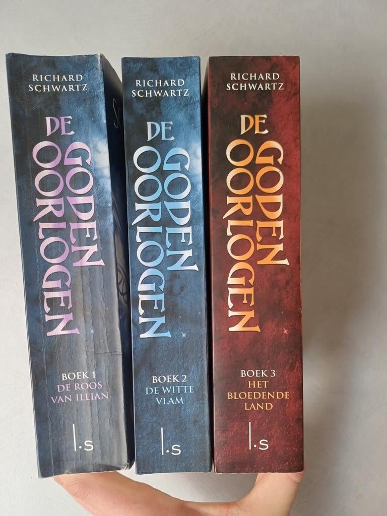 De godenoorlogen 1 tm 3, Boeken, Fantasy, Gelezen, Ophalen of Verzenden