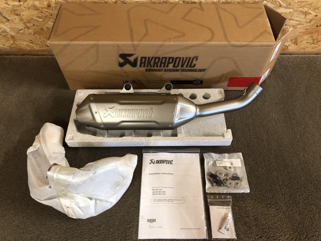 Akrapovic uitlaat systeem KTM 450 500 EXC-F FE450 FE501 2024, Verzenden, KTM, StallhofnerstraÃŸe 3, Betriebsgebiet SÃd, Mattighofen, OberÃ¶sterreich, 5230, AT