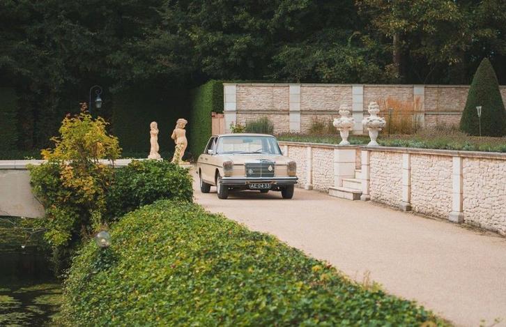 Mercedes-Benz 200-Serie 2.8 250 1971 Beige, Auto's, Mercedes-Benz, 200-Serie, Bluetooth, Lederen bekleding, Radio, LPG, Sedan