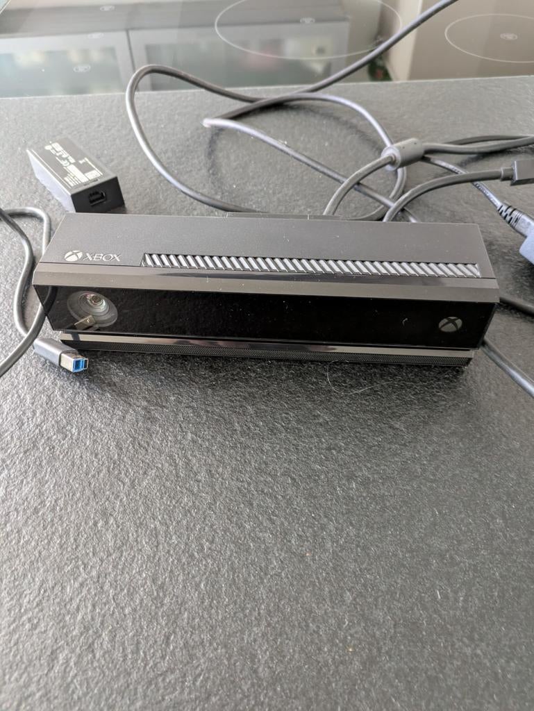 Xbox One Kinect Sensor met Adapter - Zo goed als nieuw, Spelcomputers en Games, Spelcomputers | Xbox | Accessoires, Ophalen of Verzenden