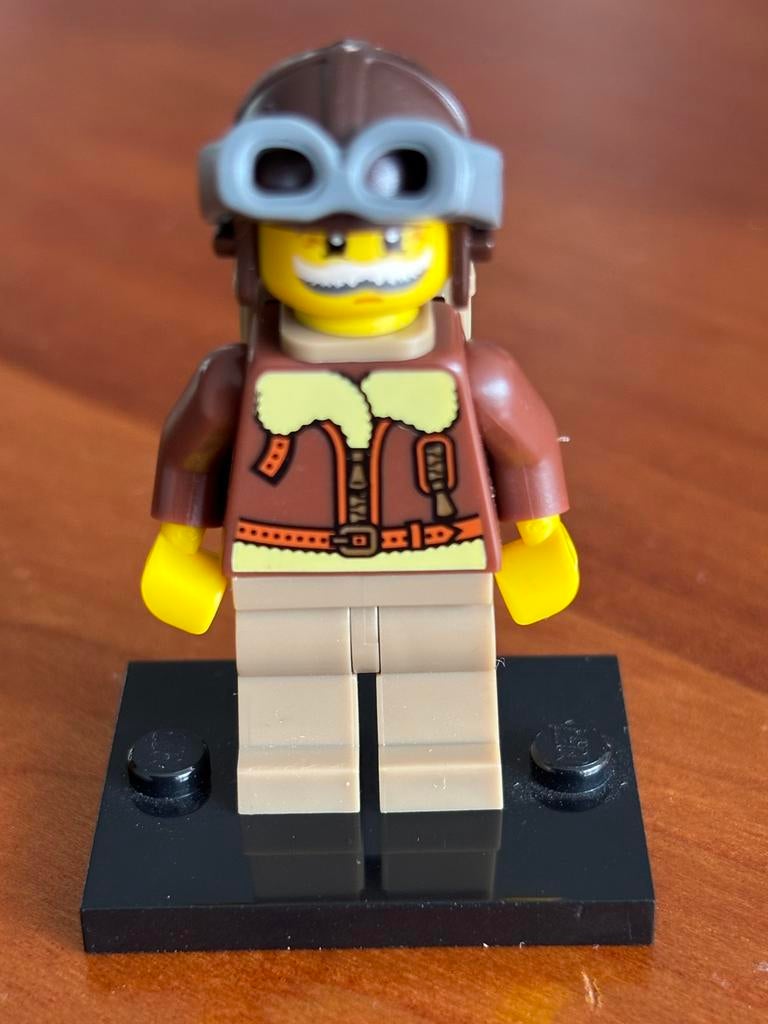 Lego Piloot met rugzak (2011), Ophalen of Verzenden, Zo goed als nieuw