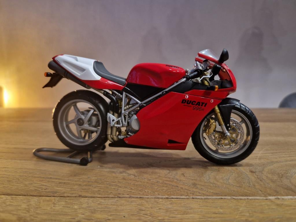 1:12 Minichamps Ducati 996R

Nieuw in doos., Ophalen of Verzenden, Nieuw, Motor