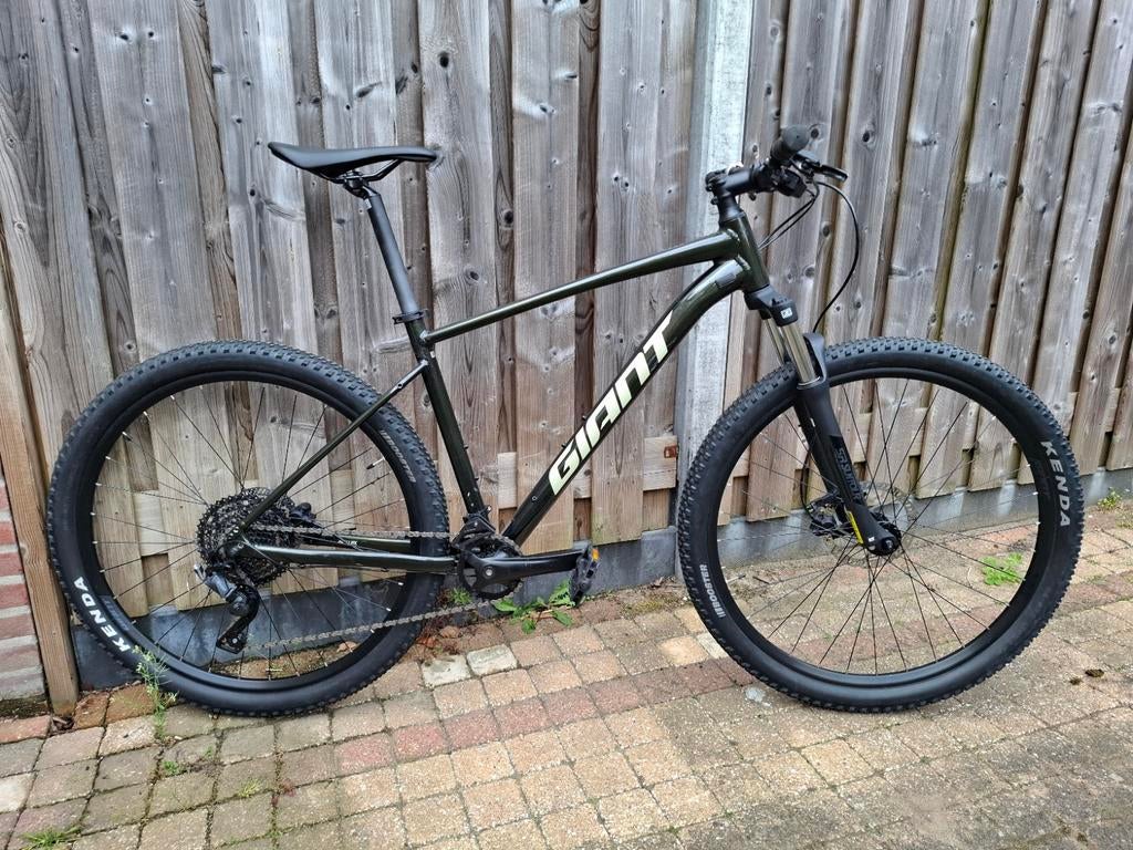 2024 Giant Talon 2 29er Large, Fietsen en Brommers, Fietsen | Mountainbikes en ATB, Hardtail, Ophalen, Zo goed als nieuw, Giant