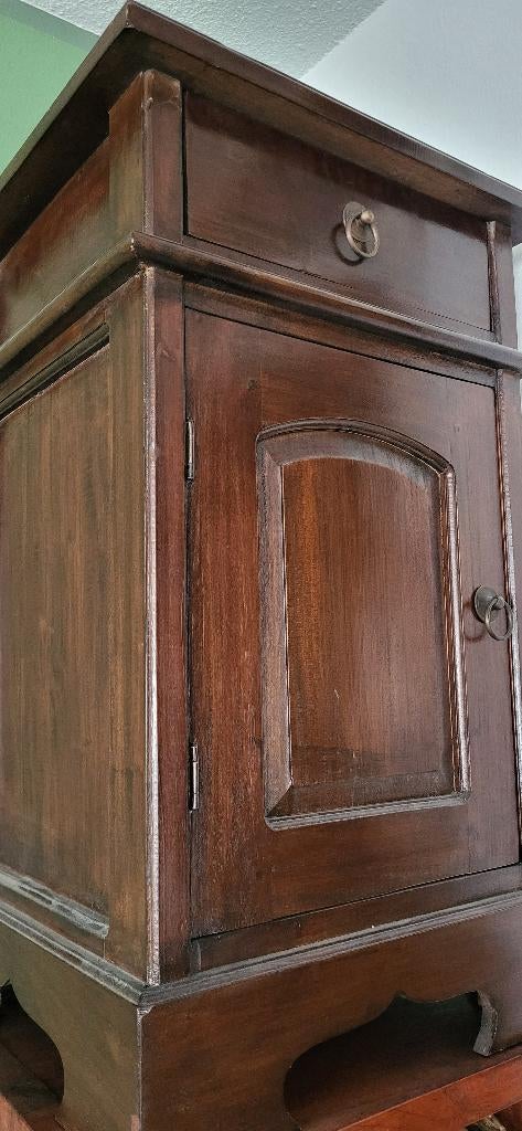 Antieke kast (koloniaal), Ophalen