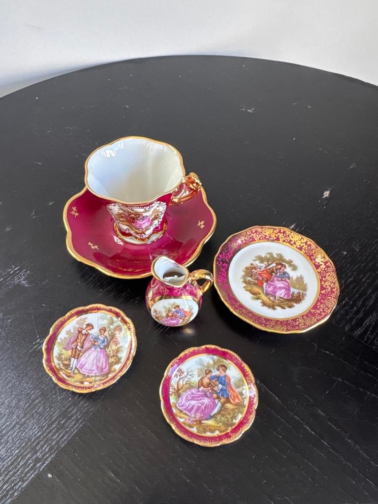 Limoges Porseleinen Miniatuur Theeservies - Fragonard Scènes, Ophalen of Verzenden